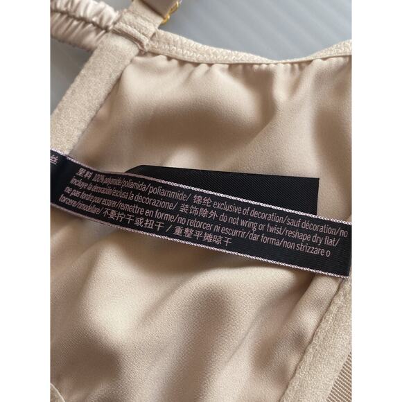 Victoria's Secret Balconette Bra - Picture 12 of 13